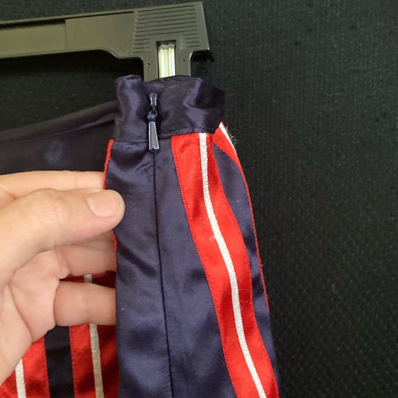 Gorgeous silk skirt - Picture 4 of 9